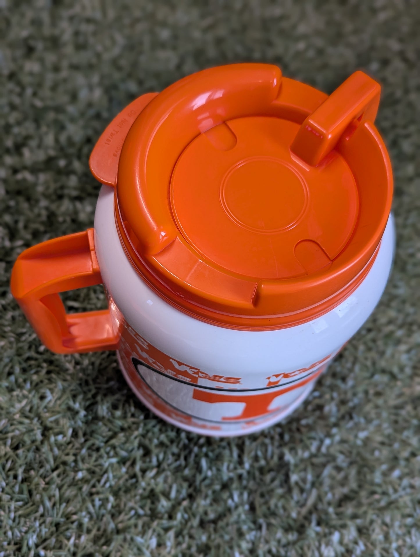 90's TN Vols Whirley 64oz Tumbler cup with lid