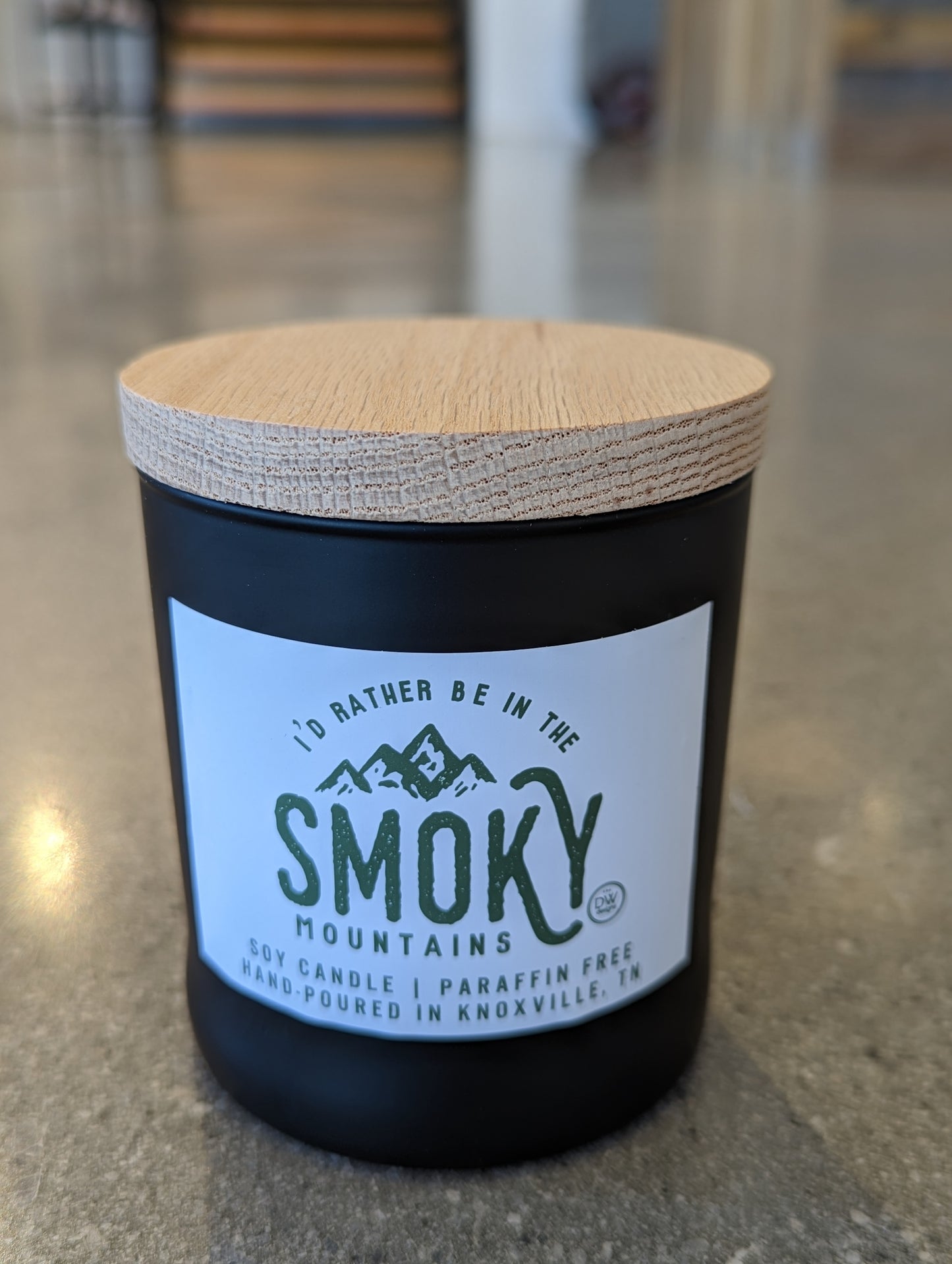 The Smoky Mountain Candle - Black