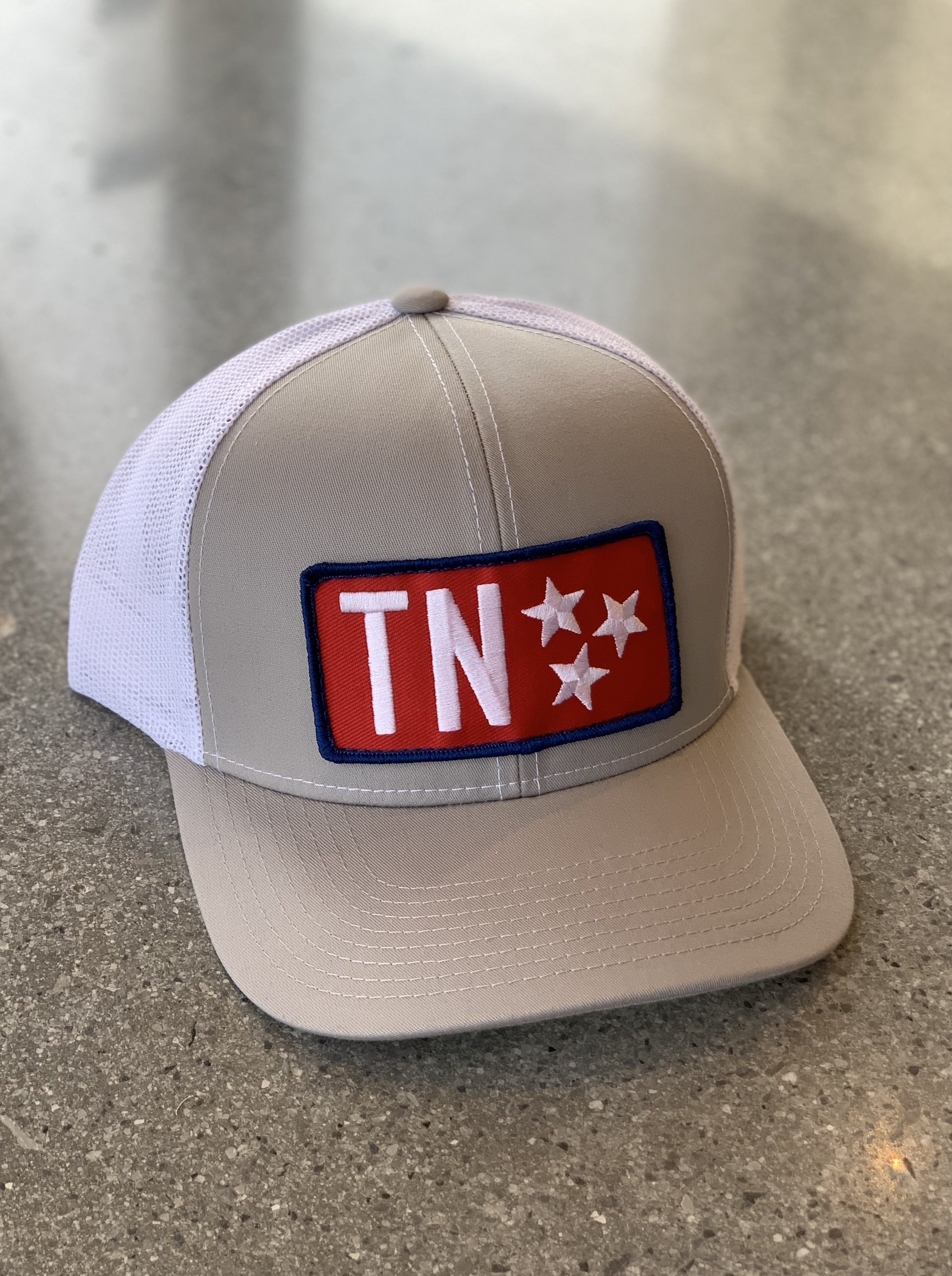 The TN Stars Americana Trucker Hat- Silver – The DW Designs